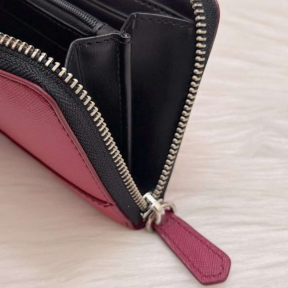 MARC JACOBS - PINK SAFFIANO LEATHER LONG ZIP AROUND WALLET - Picture 7 of 12